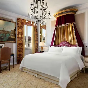 https://st-regis.it-tuscanyhotel.com
