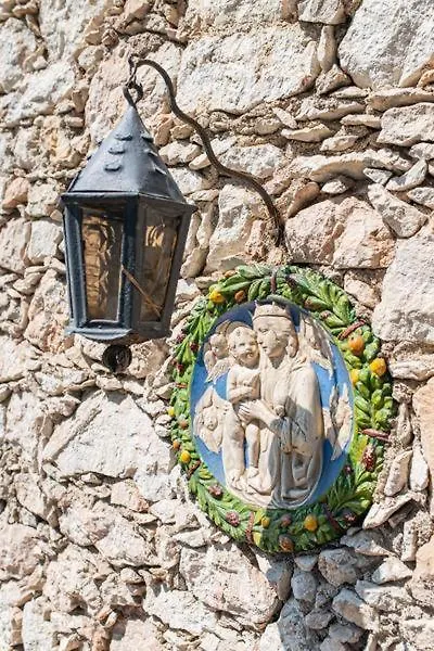 Tovimar Apartments Taormina 0*,